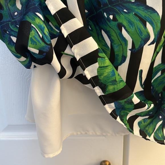 ASOS DESIGN CURVE Printed Cami in Tropical Stripe - Picture 5 of 7